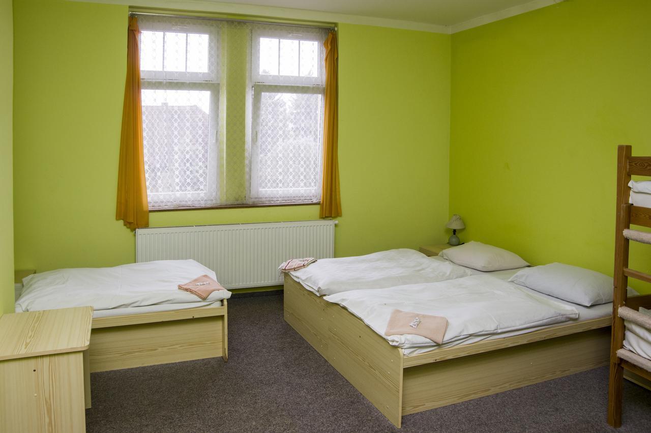 Hotel Modra Hvezda Sadská Eksteriør bilde